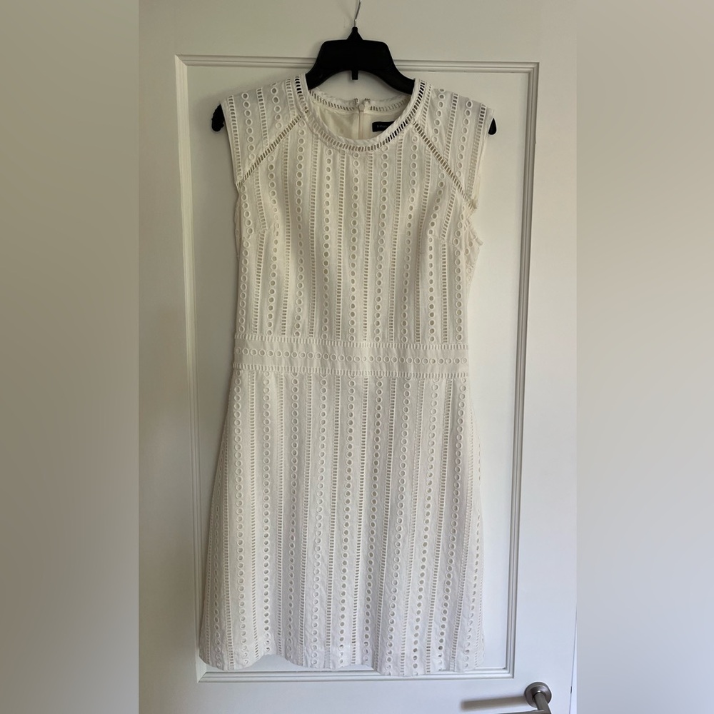 Banana Republic cream eyelet dress, fully lined. Size 4